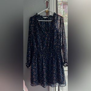 Women’s dress size L
